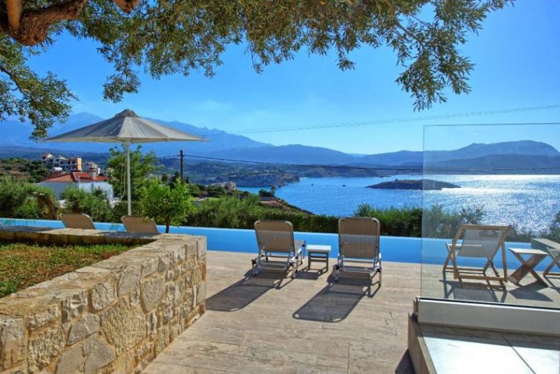 Plaka bei Chania Kreta, Plaka: 2 Luxusvillen mit Tennisplatz, Olivenhain und atemberaubendem Meerblick zu verkaufen Haus kaufen